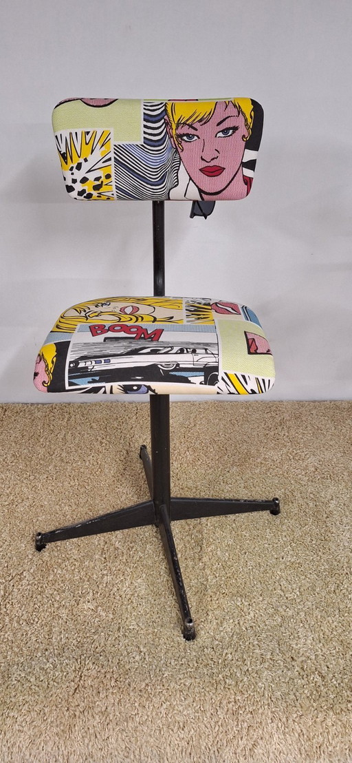 Bureaustoel industrial design met comics thema