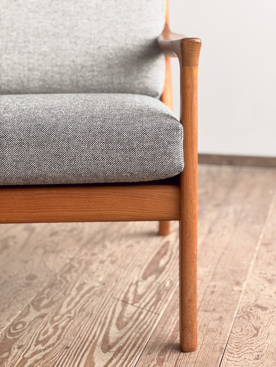 Image 1 of Mid Century Modernes dänisches Zweisitzer-Sofa aus Teakholz, 1950er Jahre
