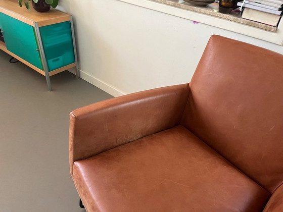 Image 1 of Design in stock beautiful & stylish leather chair