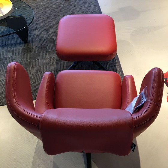 Image 1 of Vitra Repos Grand recliner with ottoman