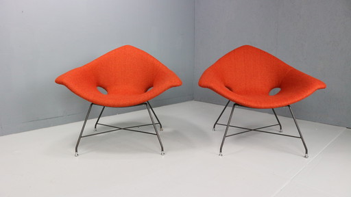 Paire de rares fauteuils, Augusto Bozzi pour Saporiti, années 1950. Nouvellement tapissées