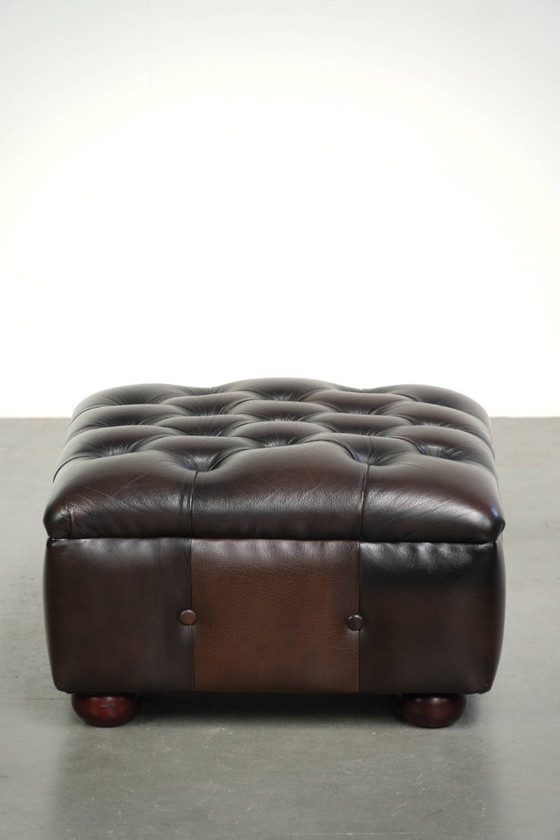 Mooie Rundleren Chesterfield Hocker Met Mooie Kleuren In Engelse Stijl – Hockers en poefs, Leather (photo 3 of 9)