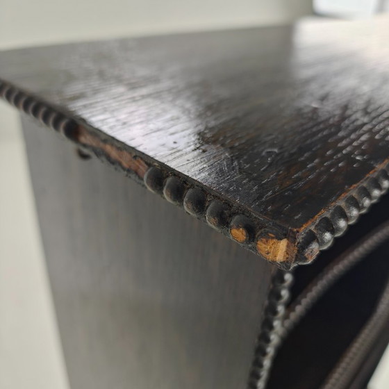 Image 1 of Libreria aperta del XX secolo con motivo a perline