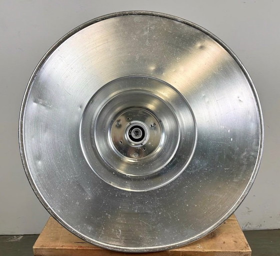 Image 1 of Große industrielle Aluminium-Pendelleuchte von Elektrosvit, 1960er Jahre