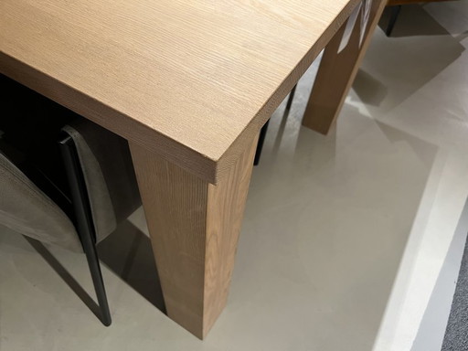 Wassenaar – Private Label, eettafels (photo 2 of 2)