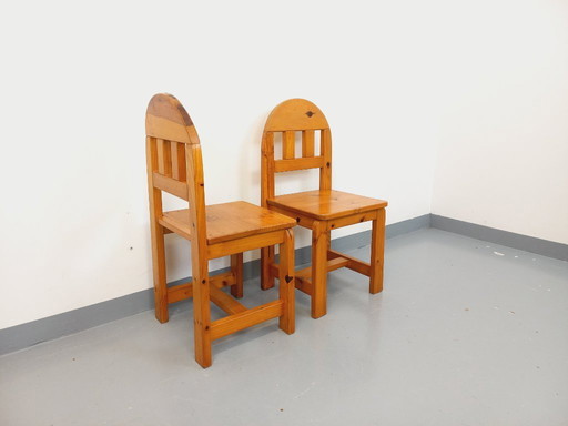 Pair of vintage pine chairs from the 70s/80s