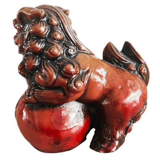 Image 1 of Statuetta vintage cinese di cane Foo, leone guardiano, in resina, anni '70
