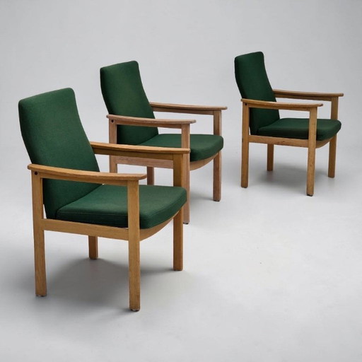 Fauteuil danois des années 1980 de Høng Stole, laine verte pour meubles, bois de chêne.