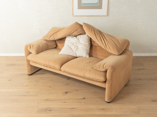 675 MARALUNGA sofa, Vico Magistretti, Cassina, vintage