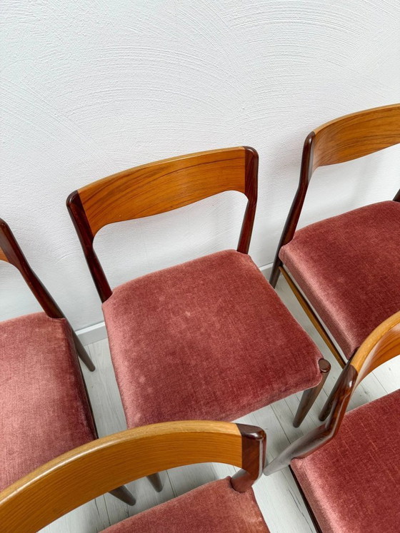 Image 1 of Set van 6 vintage Deense teakhouten eetkamerstoelen, Scandinavisch design uit het midden van de 20e eeuw, jaren 60.