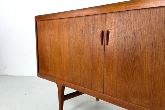 Credenza FA32 di Ib Kofod-Larsen per Faarup - Anni '60 – Faarup Mobelfabrik, Credenze, Legno (photo 9 of 9)