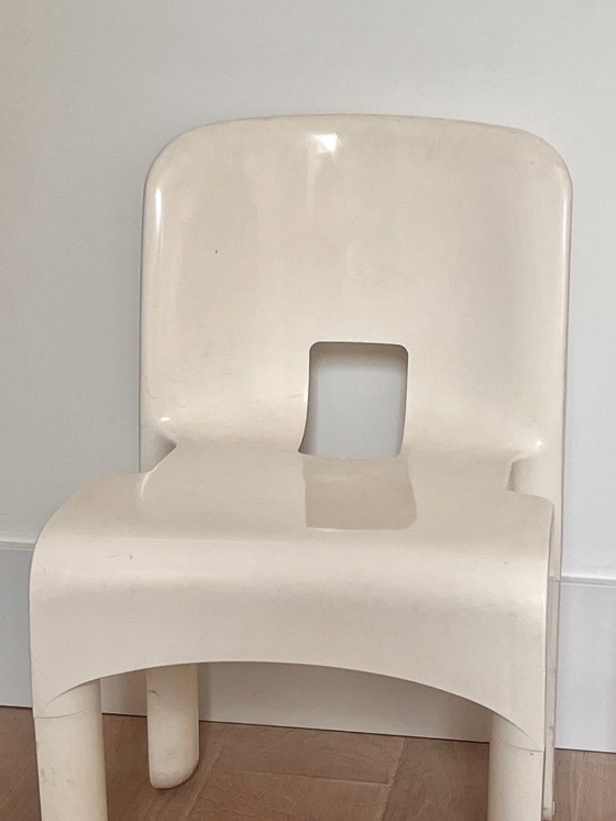 Image 1 of 2 Chaises Vintage "Universale" par Joe Colombo pour Kartell - Blanc