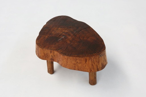 Rustic low Wooden tripod tree trunk Side Table, Belgium ca. 1900
