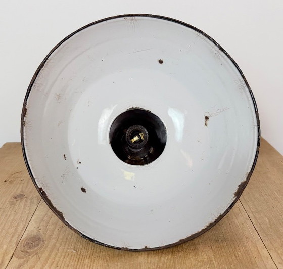 Industrial Black Enamel Factory Pendant Lamp, 1950s, Metal, Industrieel (photo 15 of 15)