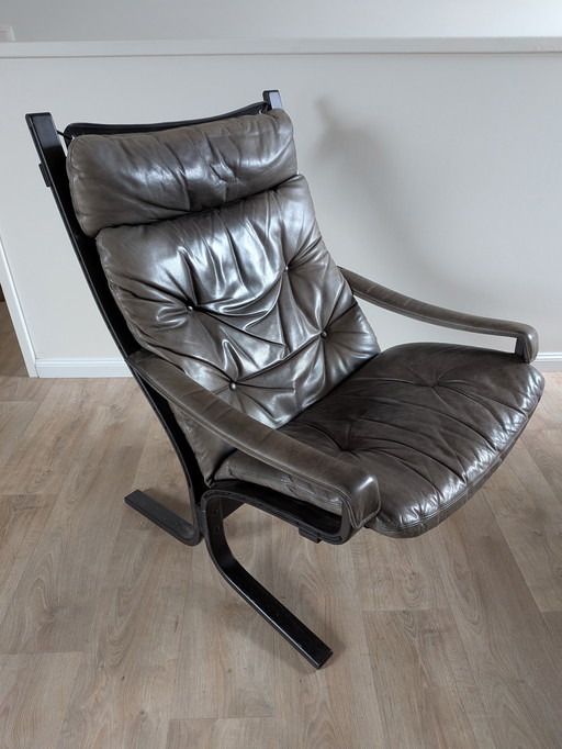 Fauteuil Siesta Lounge d'Ingmar Relling pour Westnofa – Fauteuil flottant moderne norvégien, années 1970