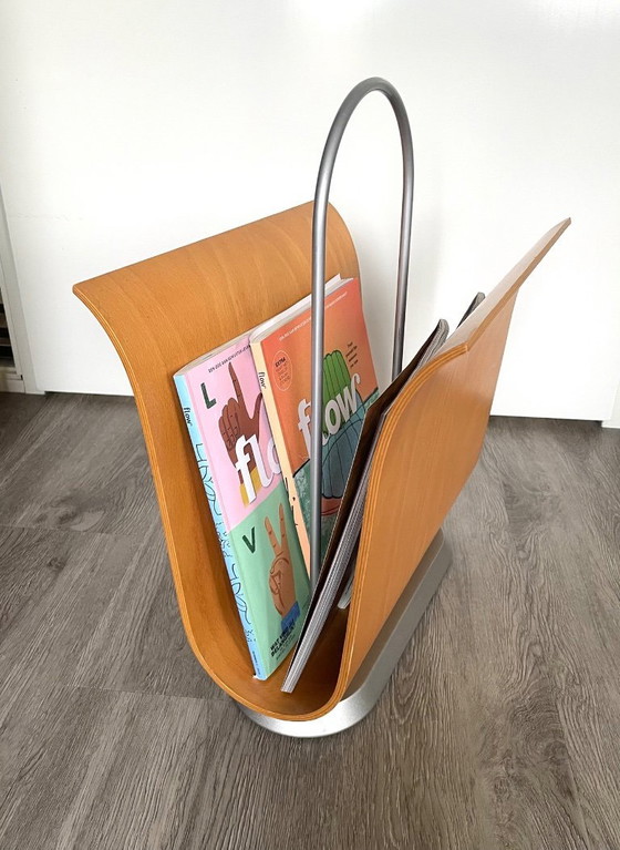 Image 1 of Portariviste dal design vintage Ligne Roset