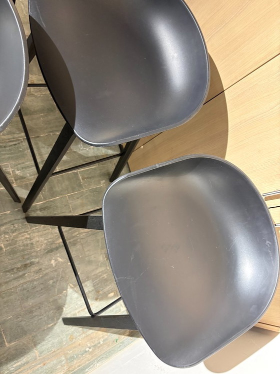 Image 1 of Set di 7 sgabelli da bar Informazioni su uno sgabello - HAY