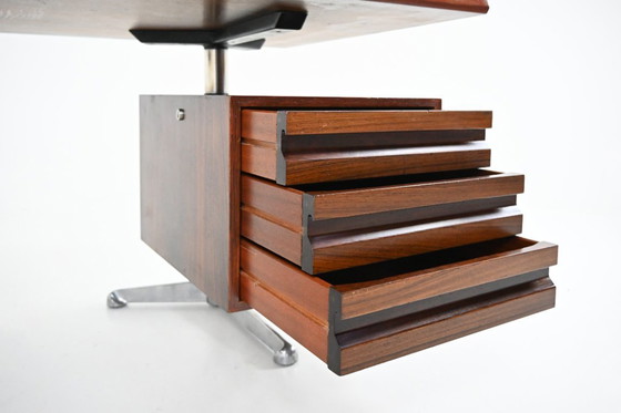 Image 1 of Scrivania di Osvaldo Borsani per Tecno, anni '60