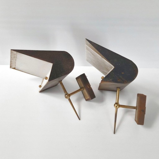 Pair of vintage 1950s wall sconces to be restored, signed M.D. DLG Pierre Guariche