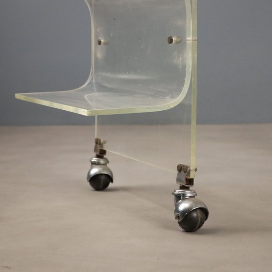 Chariot de bar vintage en plexiglas – Range-bouteilles (photo 4 of 6)