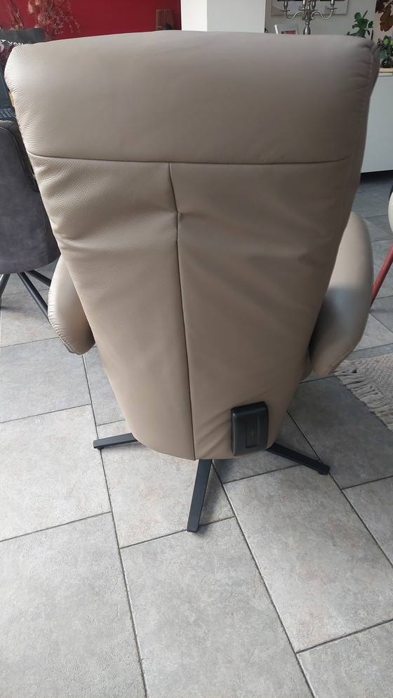 Image 1 of Luxury electrically operated leather recliner with lift function