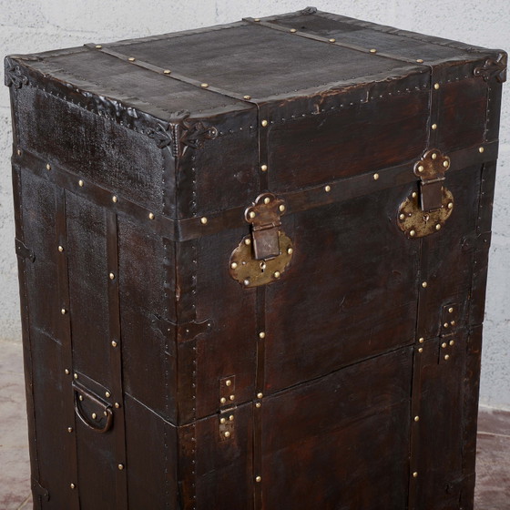 Rollbarer Reisekleiderschrank mit Fächern – Reisetaschen, Metall, Vintage (photo 24 of 26)