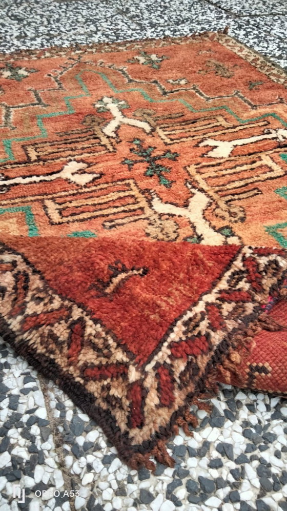 Image 1 of Tapis berbère en laine noué à la main 135 x 110 cm