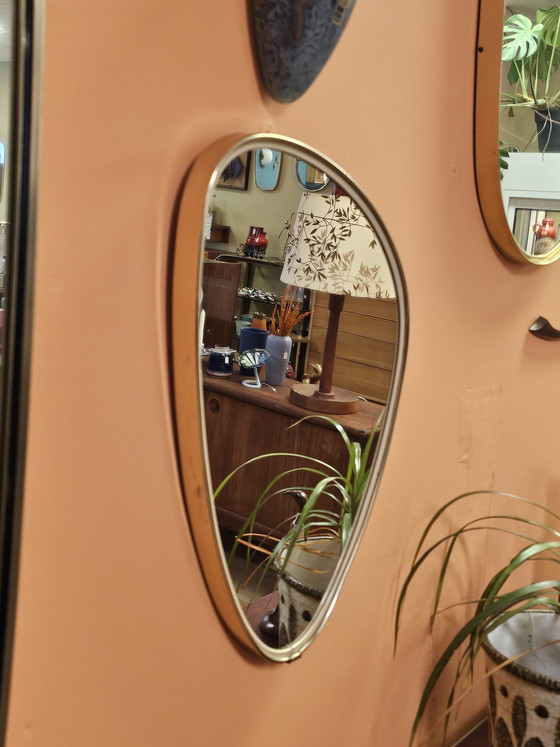 Image 1 of Miroir organique avec bordure couleur laiton