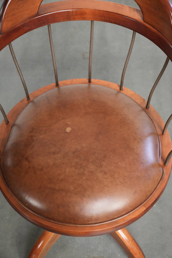 Image 1 of 3 x Draaibare Schuitema stoel/ bijzetstoel/ bureaustoel met een cognac kleurige rundleren zitting