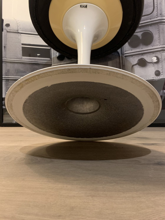 Image 1 of Sgabello Tulip di Eero Saarinen per Knoll.