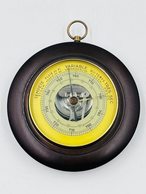 Barómetro de pared vintage de madera y metal latonado de los años 60
