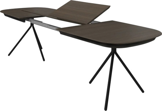 Image 1 of BoConcept Ottawa dining table from €2,499 to €2,190.