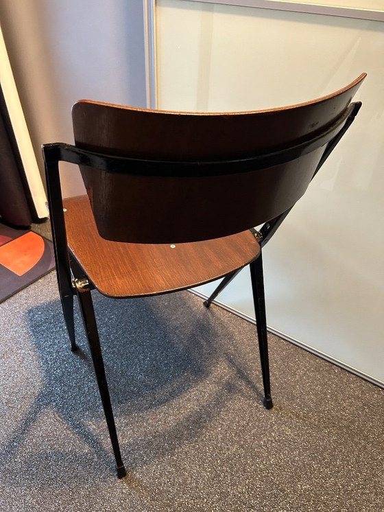 Image 1 of Vintage Ahrend stoel, pyramide. Rietveld