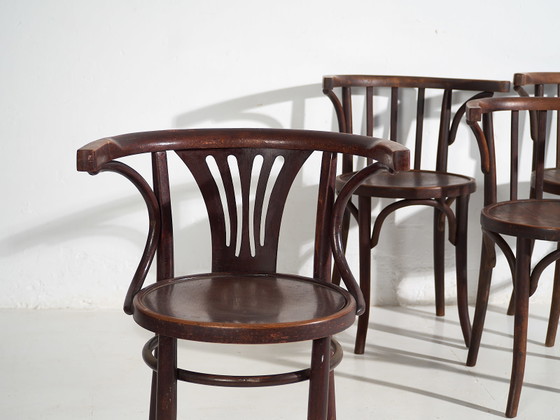 Sedie antiche Thonet con braccioli (c.1920). Set di 4 pezzi #3 – Poltrone (photo 16 of 40)