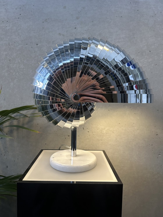 Image 1 of Nautilus table lamp - KARE design