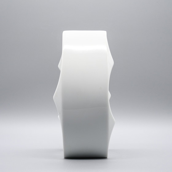 Image 1 of Hutschenreuther Porcelaine brillante Heinrich Fuchs 70s Vintage Op Art Vase 5094