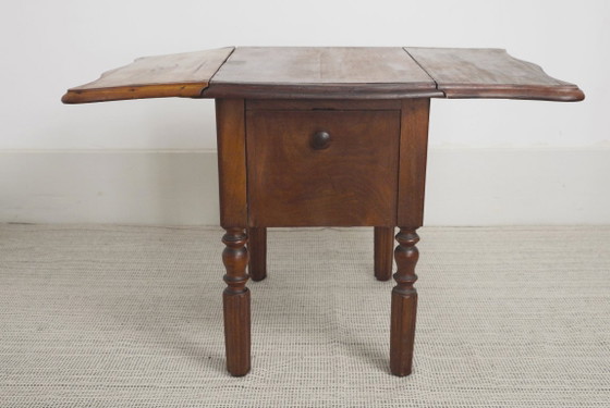 Antique French Pembroke Drop Leaf Table, Walnut Veneer Extendable End Table With Drawers, French Provincial (photo 14 of 41)