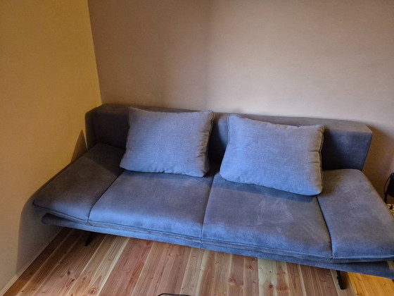 Image 1 of Sofá cama “Mona” con caja de almacenamiento y cojines.