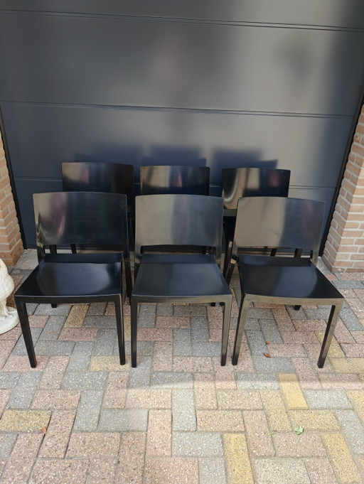 6 sillas Kartell Lizz negras de 4 patas restauradas