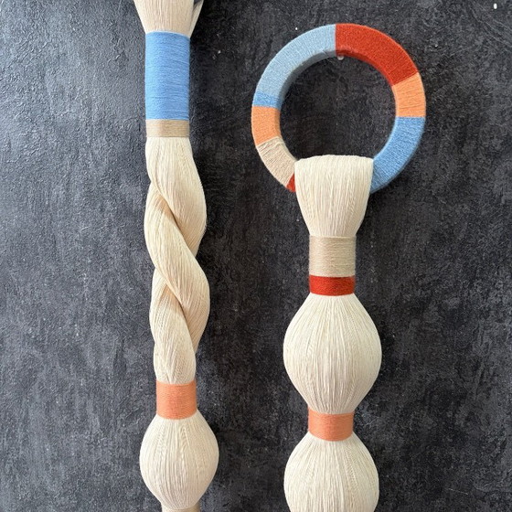 Image 1 of Handgefertigte Boho-Wandquasten-Dekoration – 120 cm