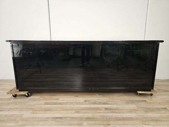 1970er Pierre Cardin Buffetschrank aus schwarz lackiertem Holz – Buffetschränke, Wood, Klassiek (photo 32 of 32)