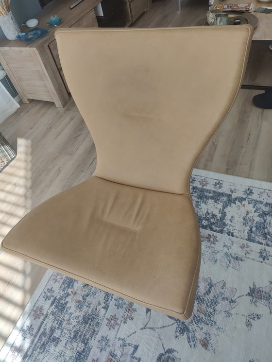 Image 1 of Conform leather swivel chair