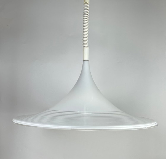 Image 1 of XL hanglamp in space age ontwerp Guzzini Meblo 1960 1970
