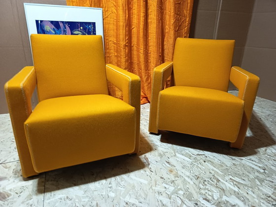 Image 1 of CASSINA Paire de fauteuils Utrecht 637 NEUF 2026 en laine KVARD Moutarde par Gerrit Rietveld