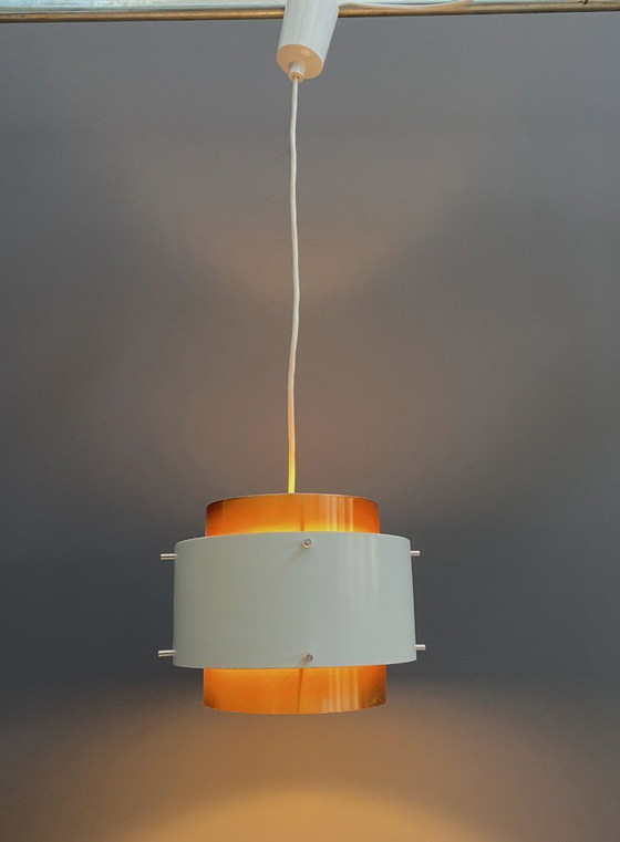 Image 1 of Metalen, witte en messingkleurige hanglamp van VEB 1960