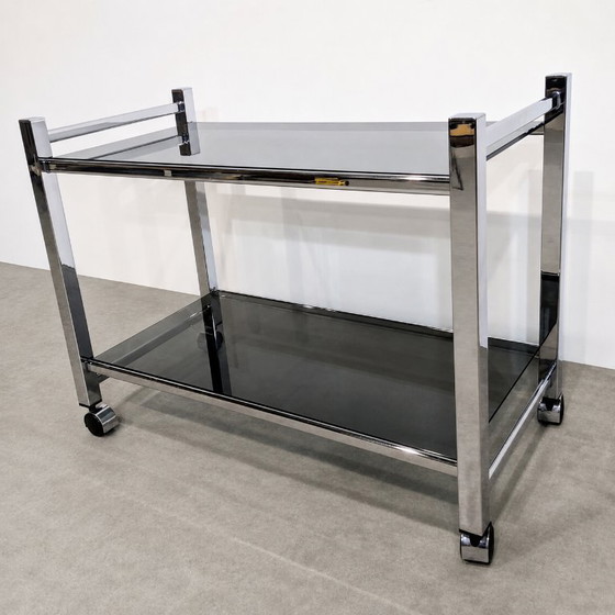 Image 1 of Vintage chromen trolley met planken van rookglas.