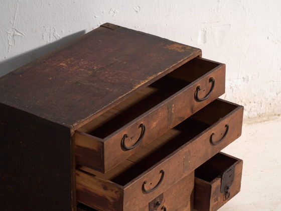 Antique Japanese tansu chest, Japan, circa 1910, Chest of drawers, Iron, Wood, Brown, Vintage (photo 24 of 40)