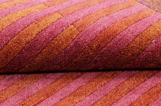 Modern Designer Hand-Knotted Wool Rug New & Unused 166 x 91 cm, Rugs & carpets, Pink (photo 8 of 9)