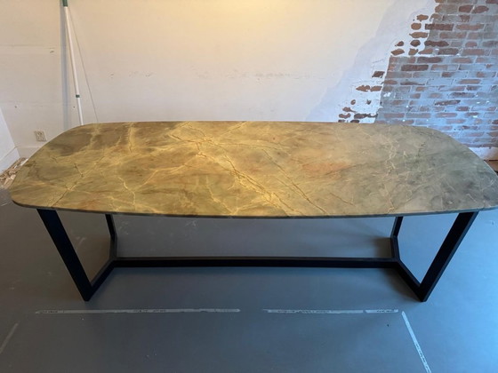 Image 1 of Beautiful quartzite oval dining table (220x90)