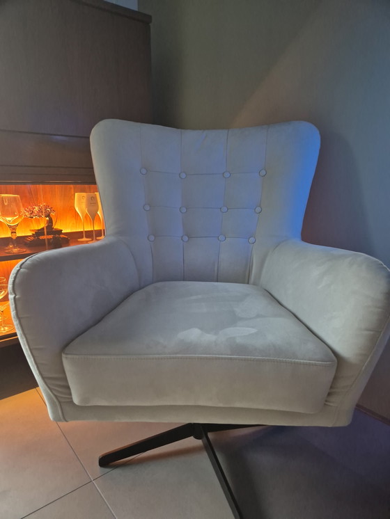 Image 1 of Urban Sofa by Ira Ness